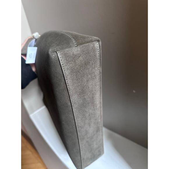 COACH
Brooklyn Medium Suede Shoulder Bag 28 - Picture 7 of 13